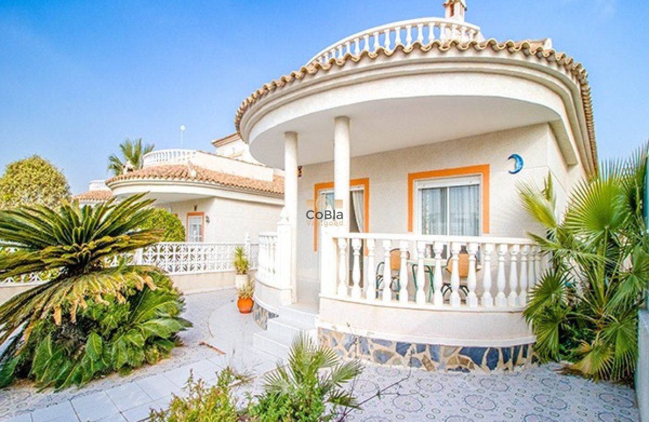 Resale - Villa - Ciudad Quesada - Atalayas