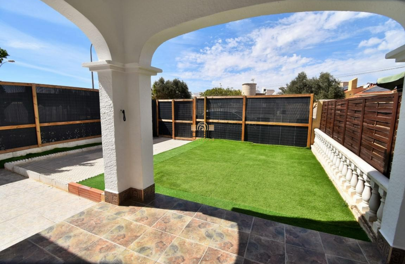 Revente - House - Quad - Orihuela Costa - La Florida