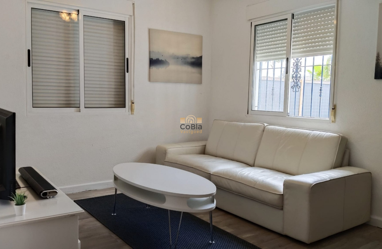 Resale - House - Quad - Orihuela Costa - La Florida