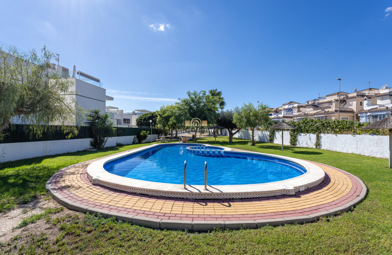 Resale - Townhouse - Orihuela Costa - Villamartín