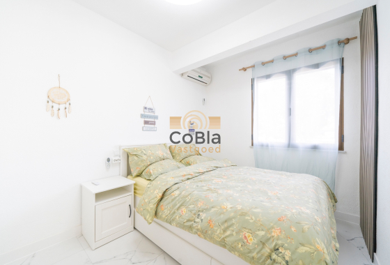 Resale - Apartment - Orihuela Costa - Playa Flamenca