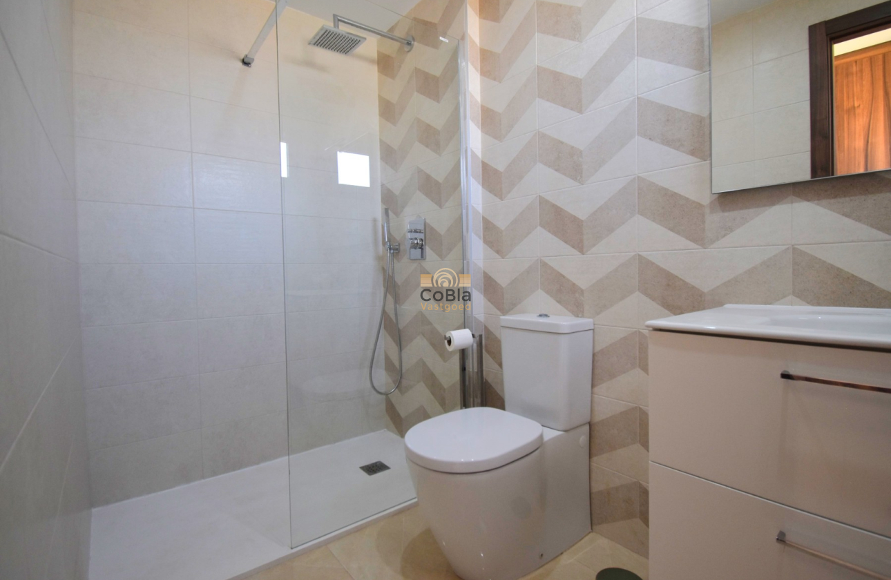 Resale - Apartment - Orihuela Costa - Villamartín