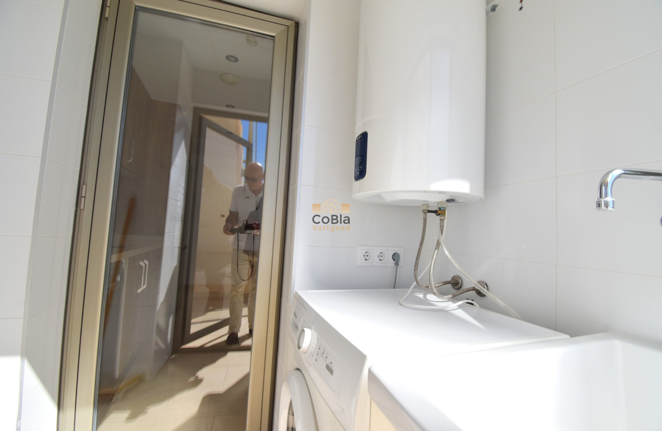 Resale - Apartment - Orihuela Costa - Villamartín