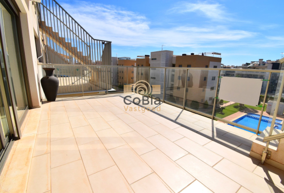 Resale - Apartment - Orihuela Costa - Villamartín