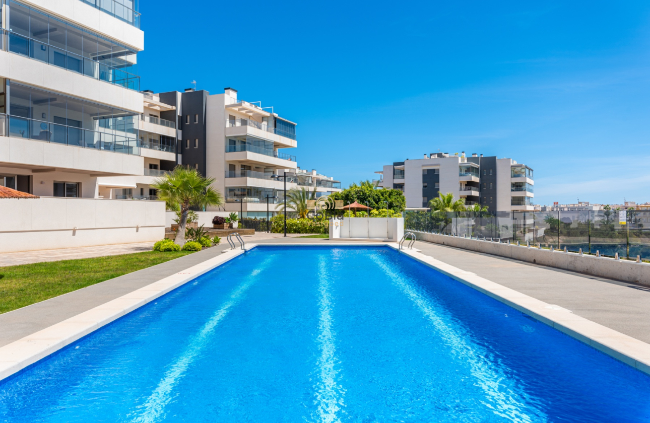 Resale - Apartment - Orihuela Costa - Los Dolses