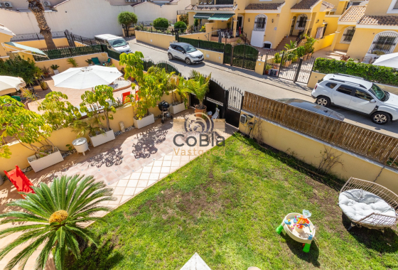 Resale - Villa - Orihuela Costa - Los Dolses