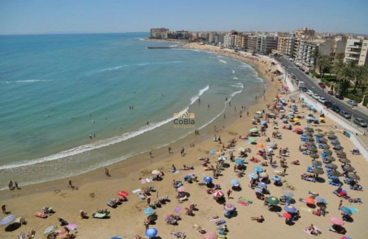 Neue Gebäude - Apartment - Torrevieja - Playa del Cura