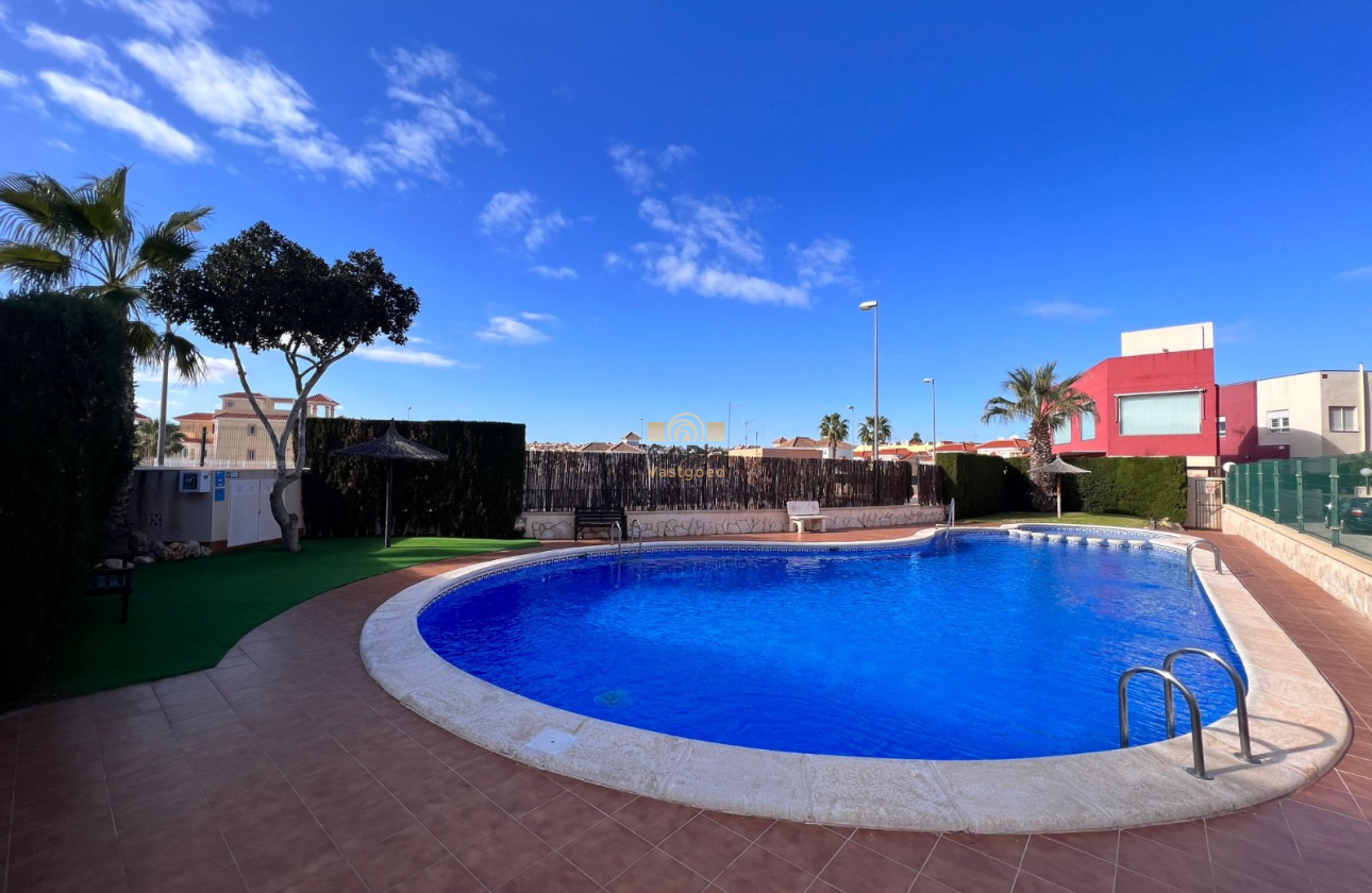 Herverkoop - Semi Detached House - Orihuela Costa