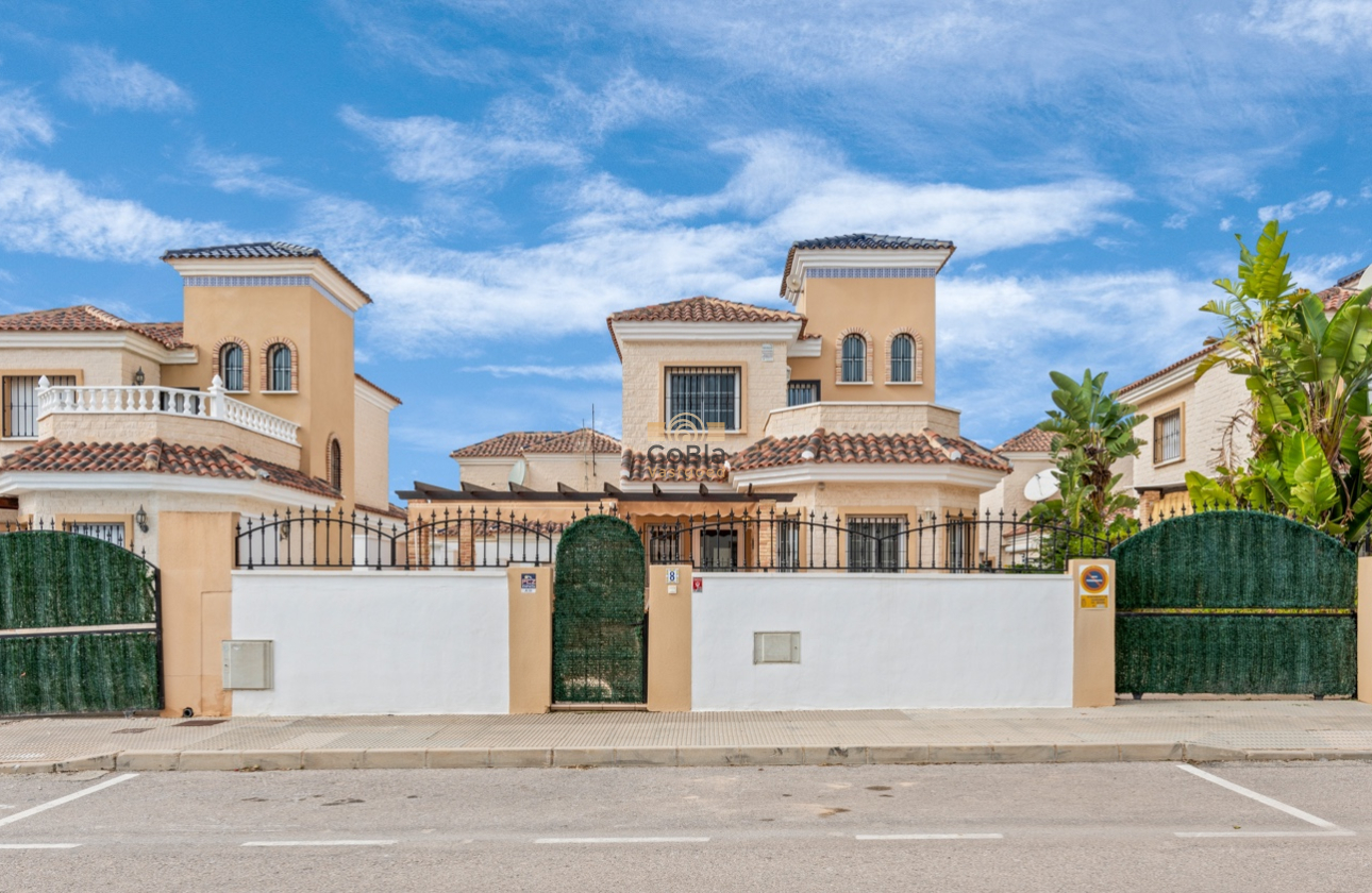 Herverkoop - Villa - Guardamar del Segura