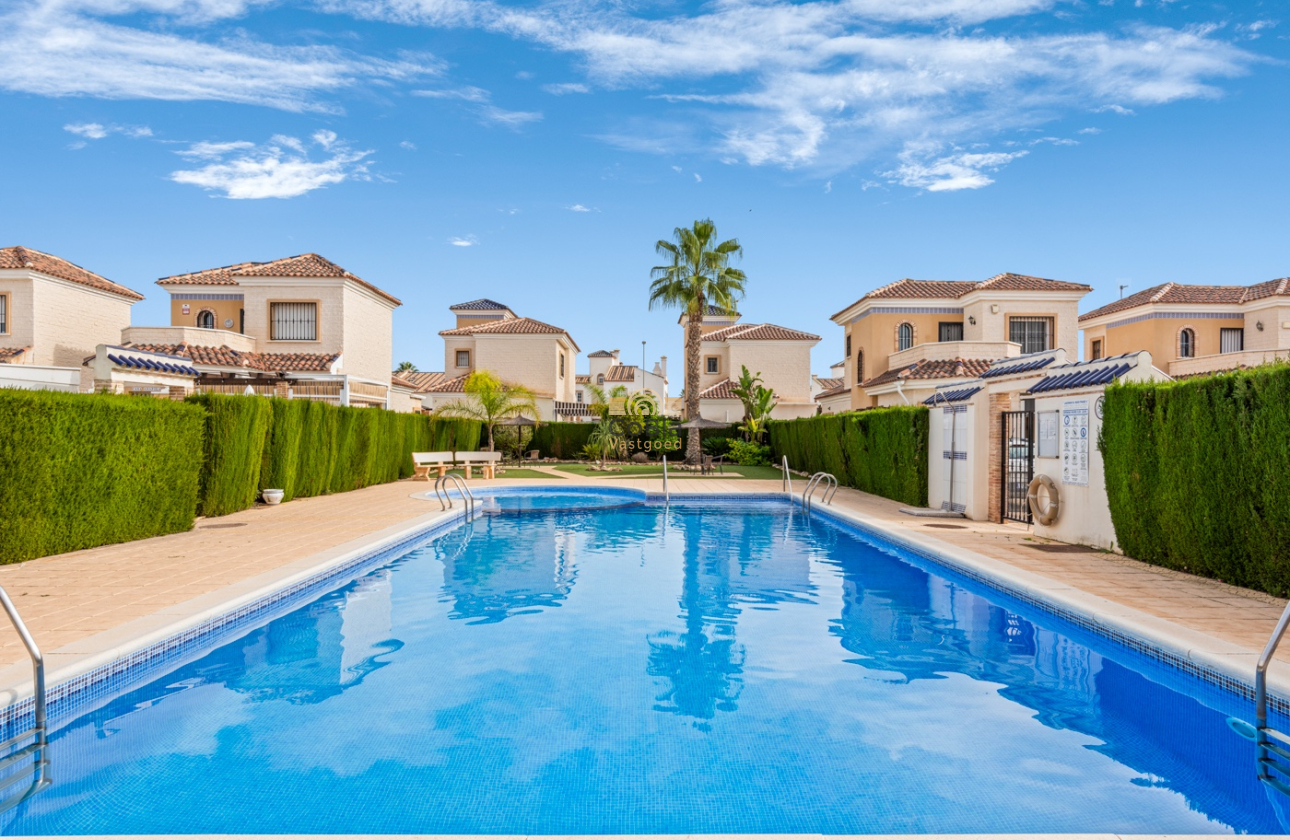 Herverkoop - Villa - Guardamar del Segura