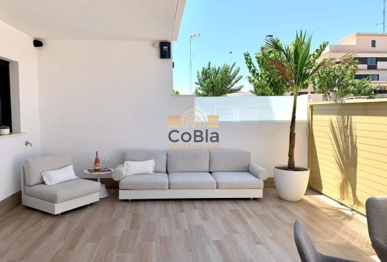 Neue Gebäude - Apartment - Pilar de la Horadada - pueblo