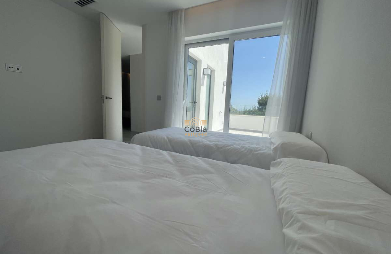 Herverkoop - Villa - Orihuela - Las Colinas Golf