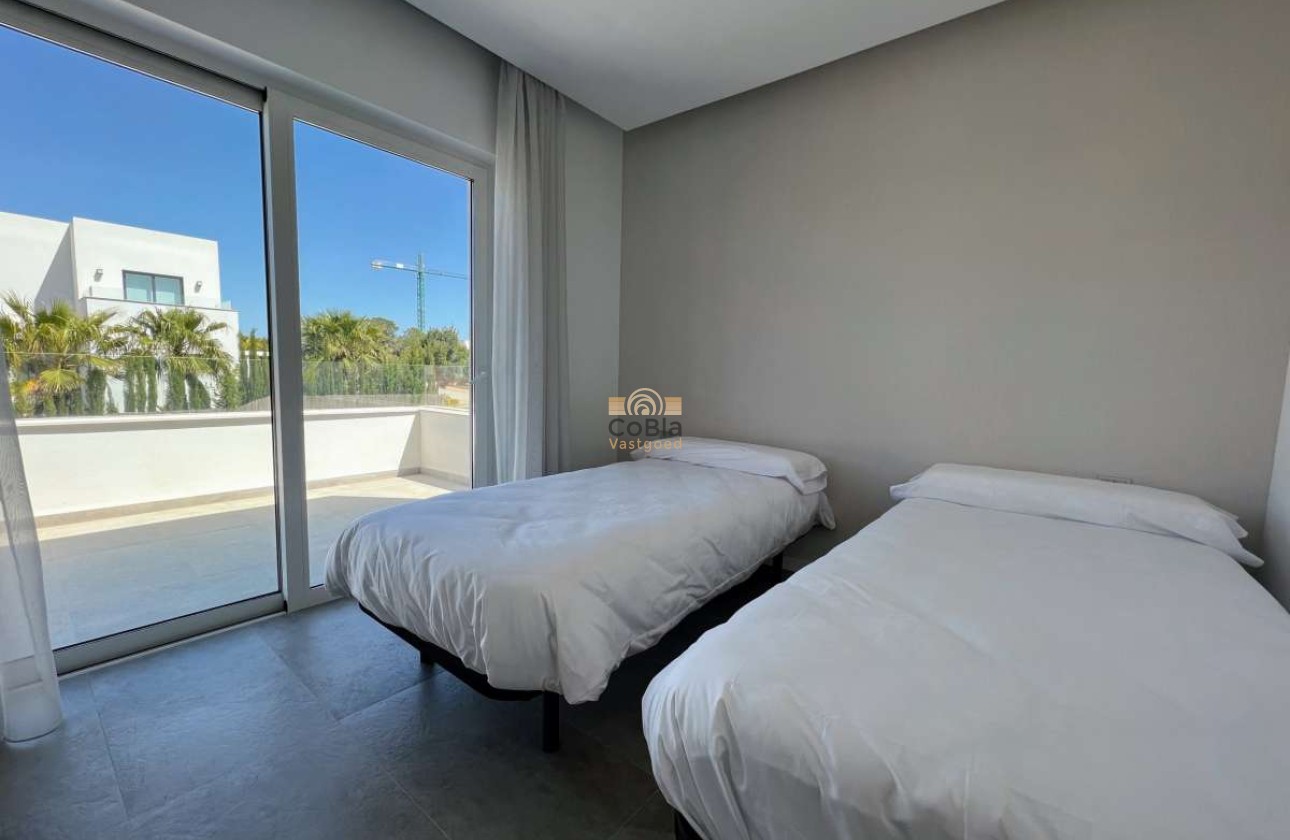 Herverkoop - Villa - Orihuela - Las Colinas Golf