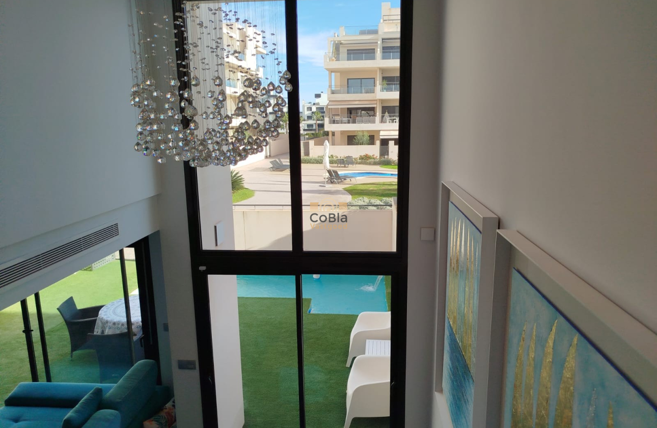 Herverkoop - Villa - Orihuela Costa - Los Dolses