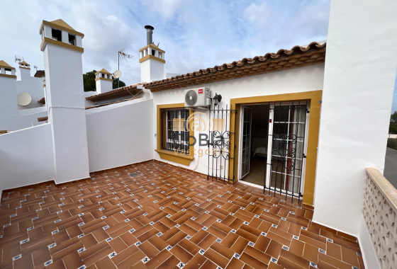 Wiederverkauf - House - Orihuela Costa - Villamartín