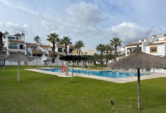 Wiederverkauf - House - Orihuela Costa - Villamartín