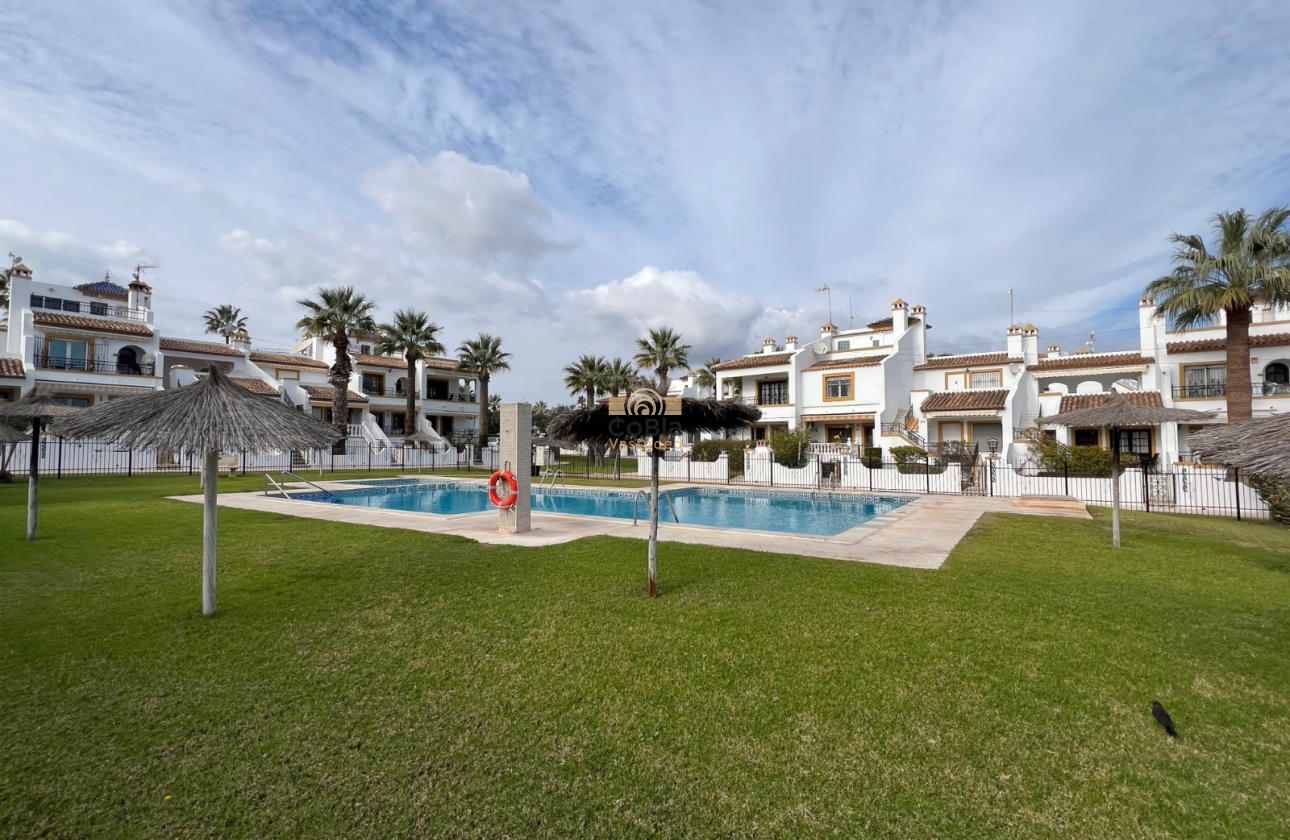 Wiederverkauf - House - Orihuela Costa - Villamartín