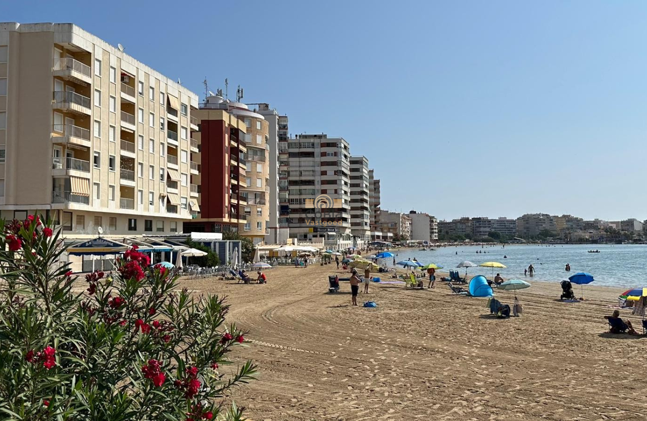 Resale - Garage - Torrevieja