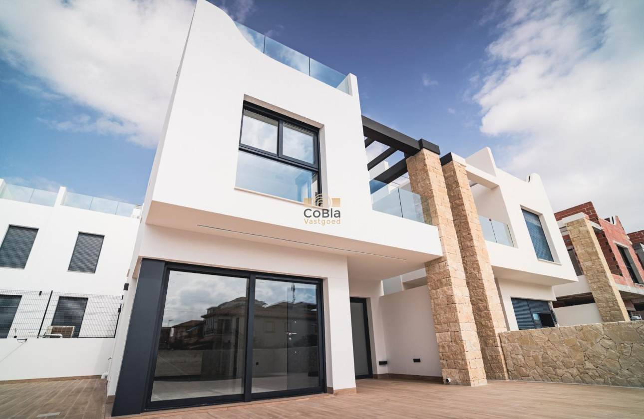 Nouvelle construction - Villa - Orihuela Costa - Punta Prima