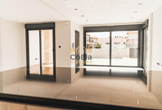 Nouvelle construction - Villa - Orihuela Costa - Punta Prima