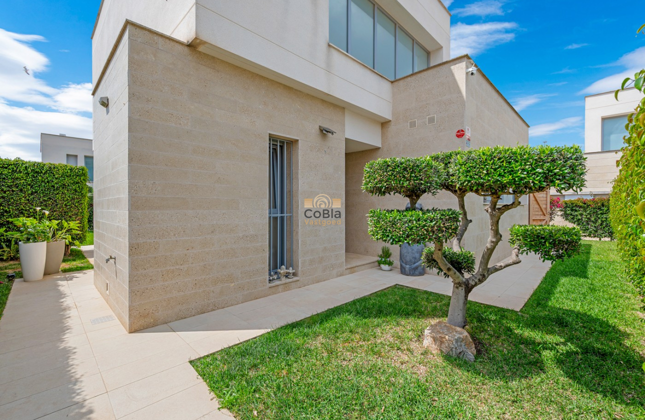 Herverkoop - Villa - Orihuela - Vistabella Golf