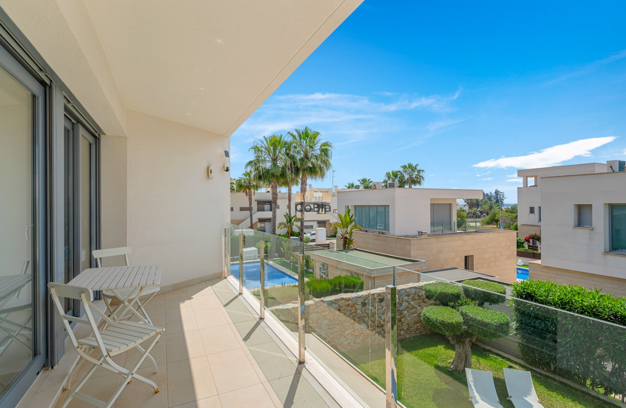 Herverkoop - Villa - Orihuela - Vistabella Golf