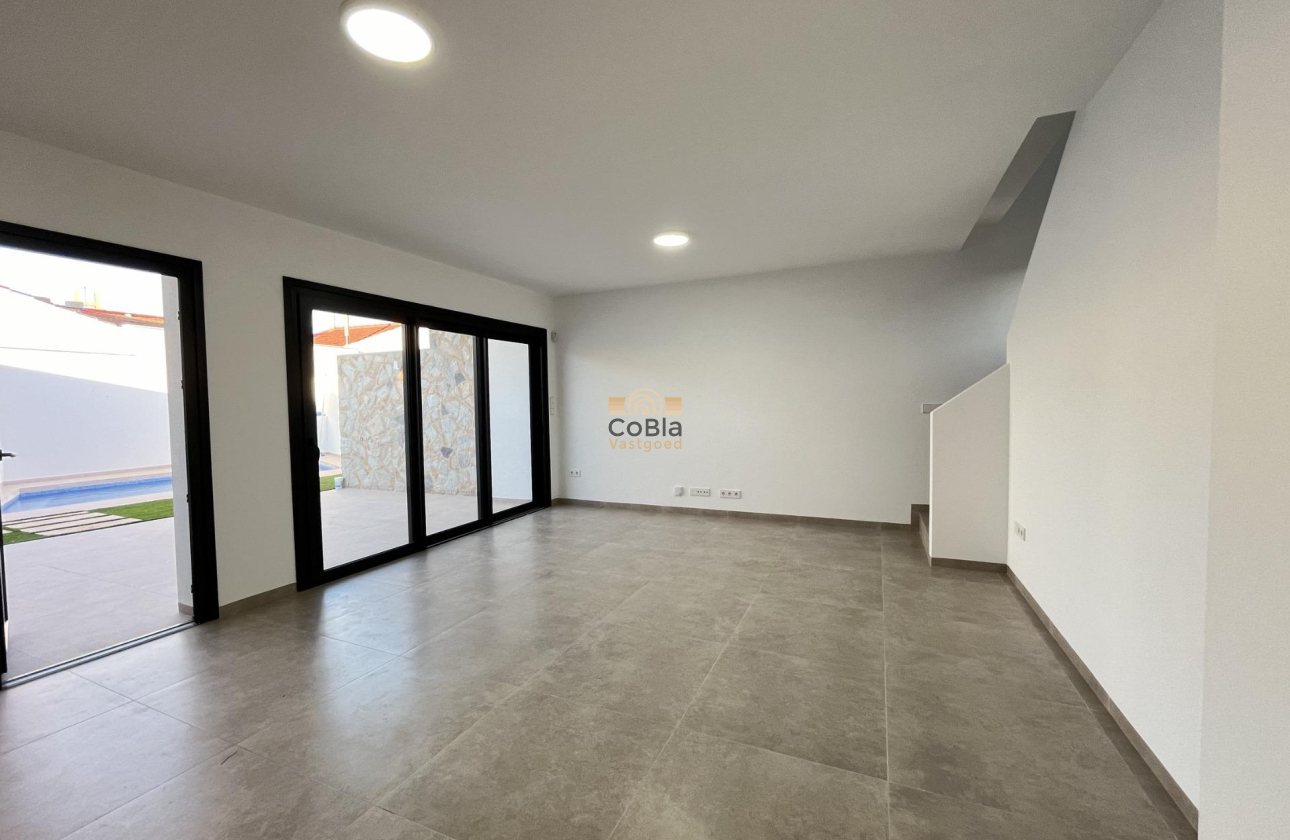 Neue Gebäude - Villa - San Pedro del Pinatar - Lo Pagan