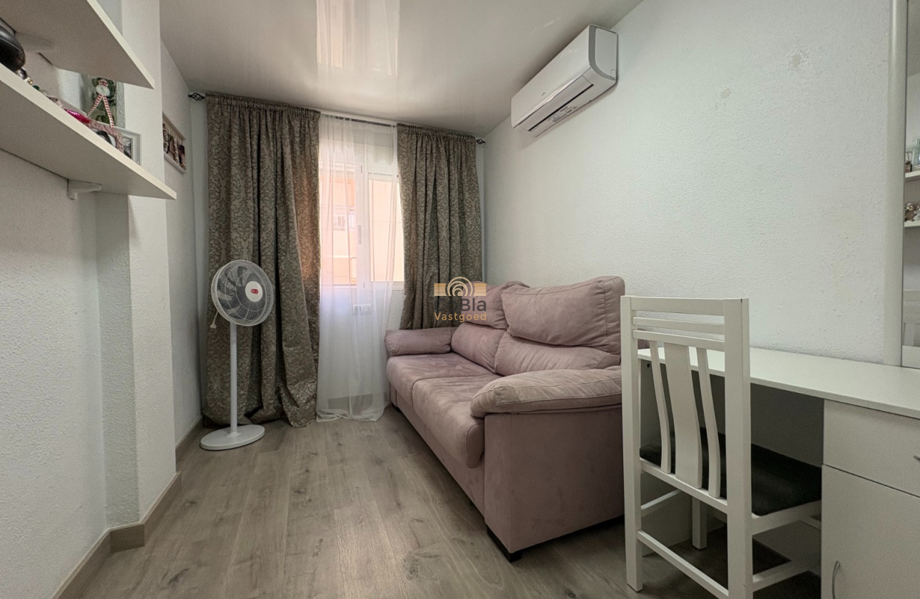 Wiederverkauf - Apartment - Torrevieja - Centro