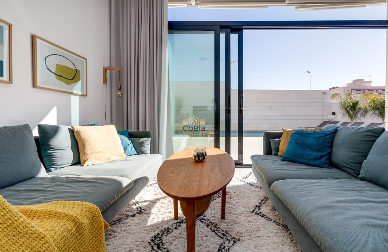 New Build - Villa - Pilar de la Horadada
