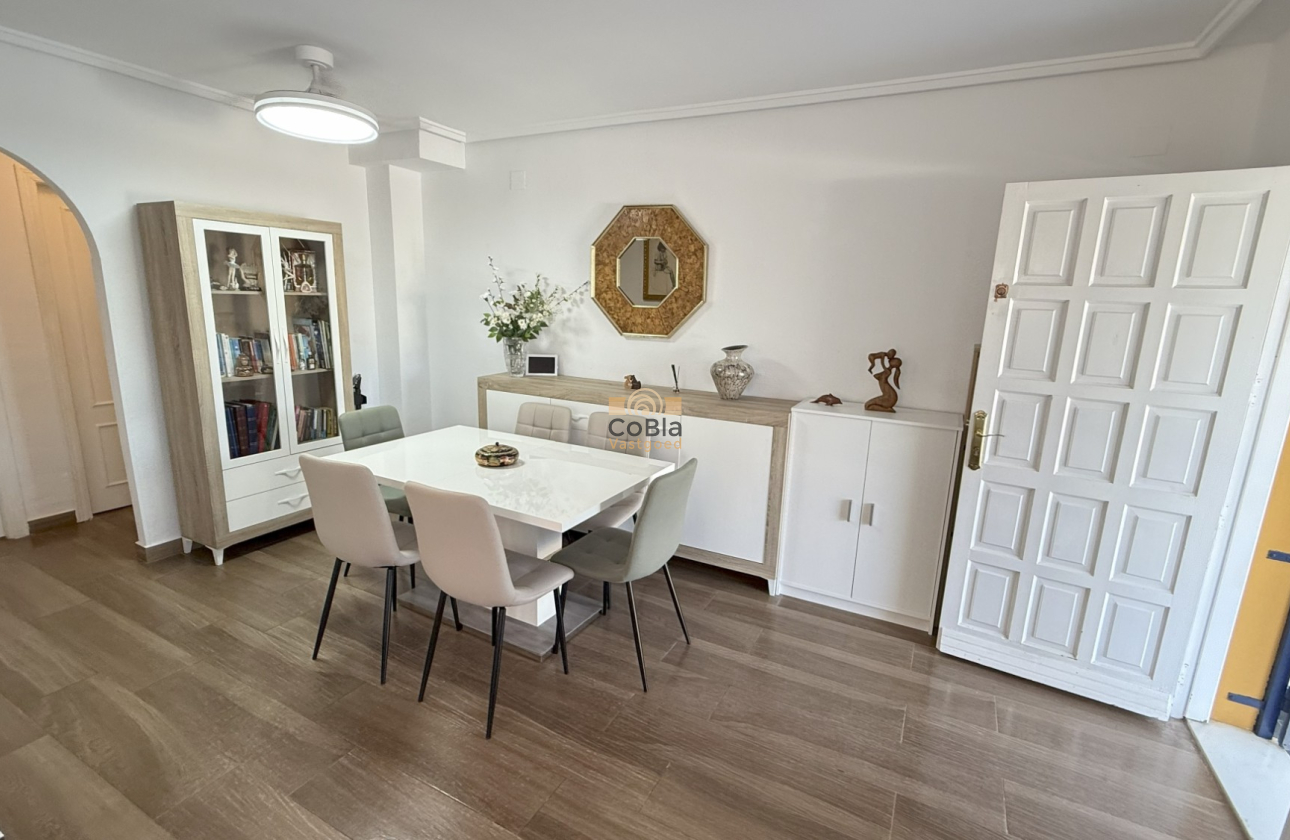 Herverkoop - House - Orihuela Costa - La Zenia