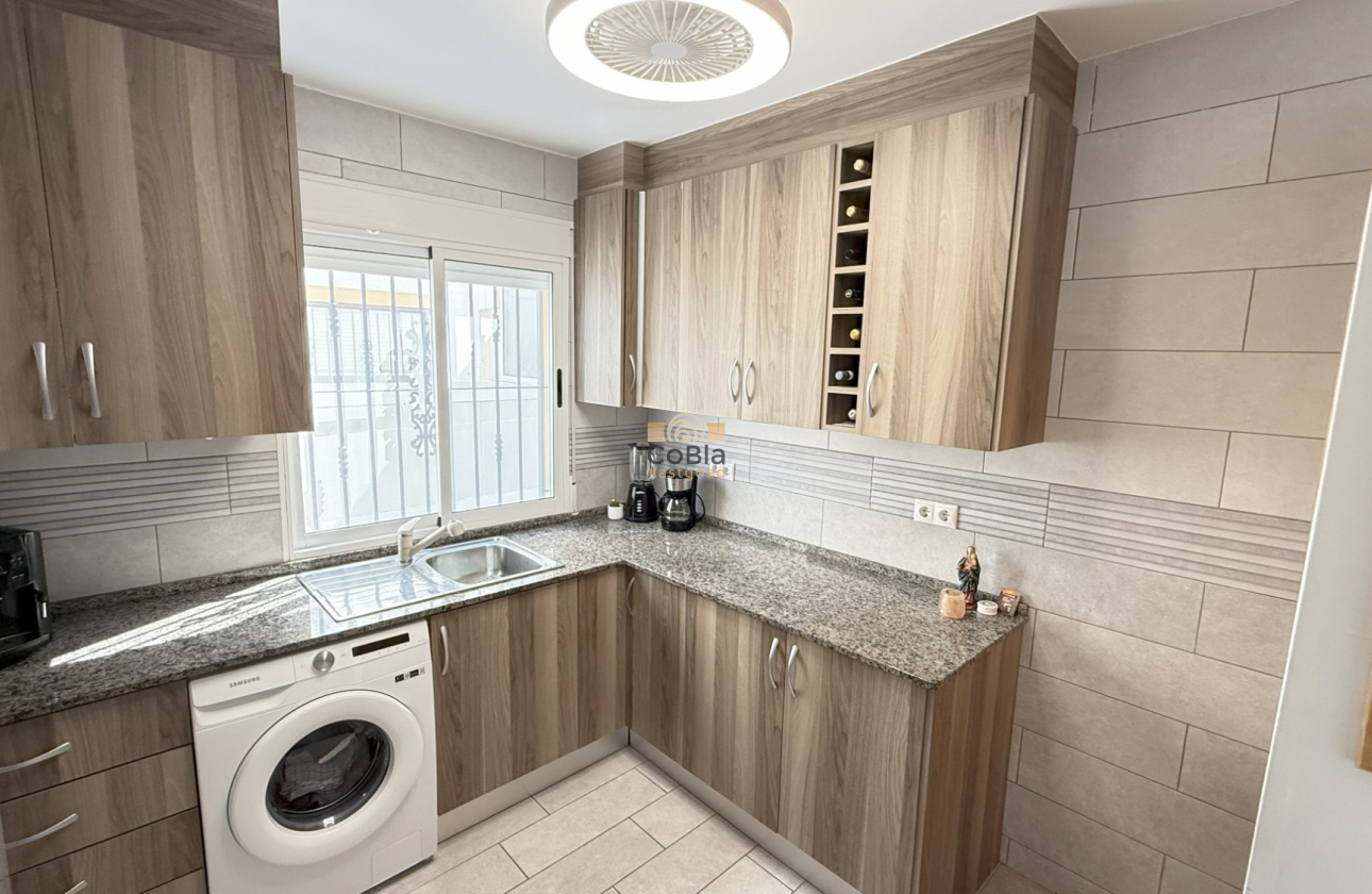 Herverkoop - House - Orihuela Costa - La Zenia