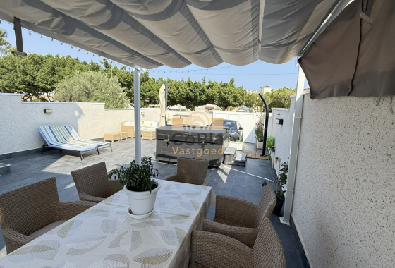 Herverkoop - House - Orihuela Costa - La Zenia