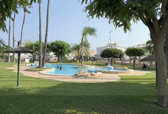 Herverkoop - House - Orihuela Costa - La Zenia