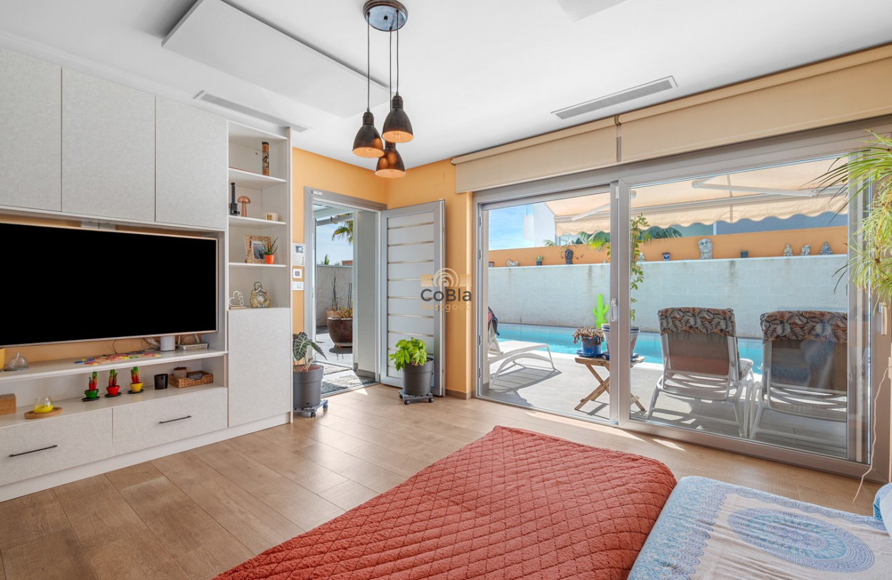 Herverkoop - Villa - Benijofar