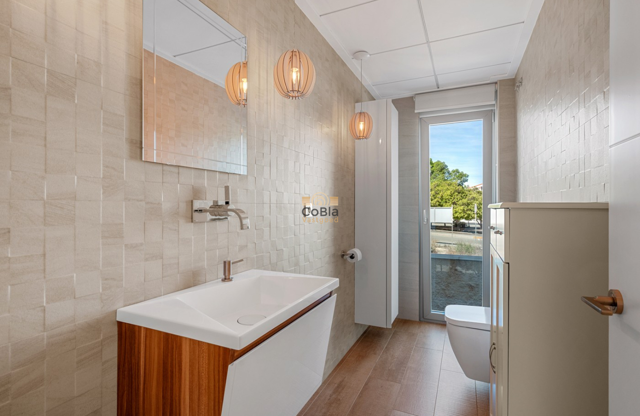 Herverkoop - Villa - Benijofar