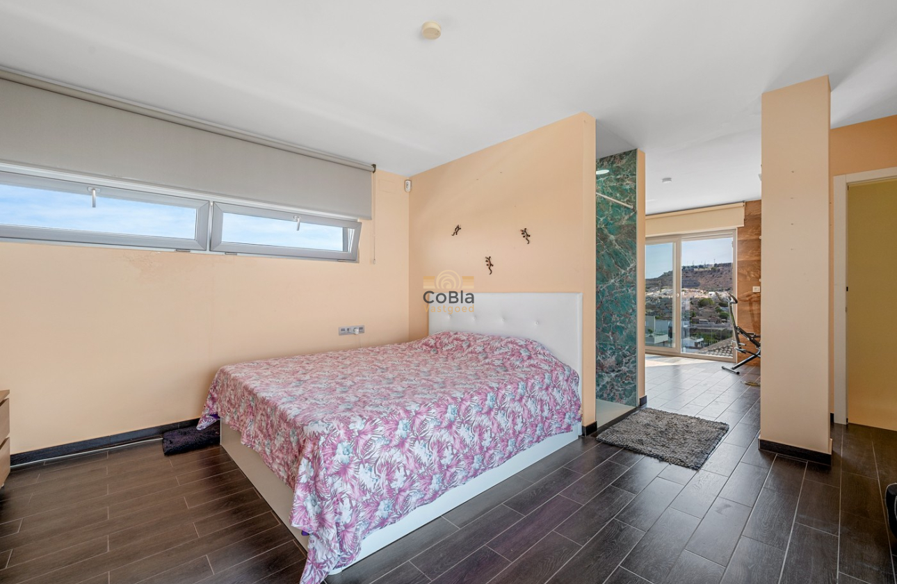 Herverkoop - Villa - Benijofar