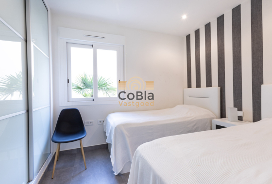 Herverkoop - Bungalow - Torrevieja - Aguas Nuevas