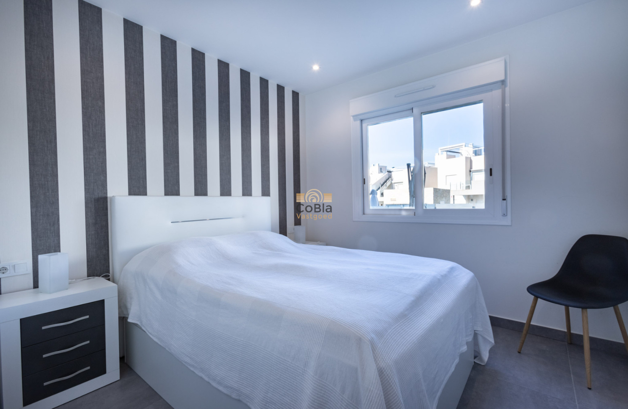 Herverkoop - Bungalow - Torrevieja - Aguas Nuevas