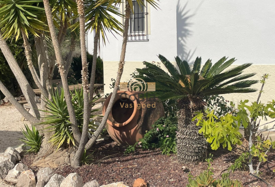 Resale - Finca / Country Property - Abanilla