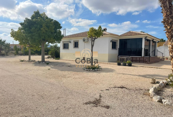 Resale - Finca / Country Property - Abanilla