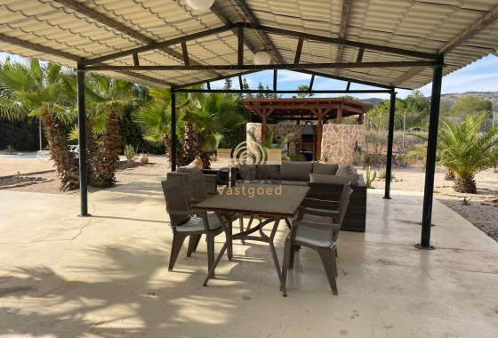 Resale - Finca / Country Property - Abanilla