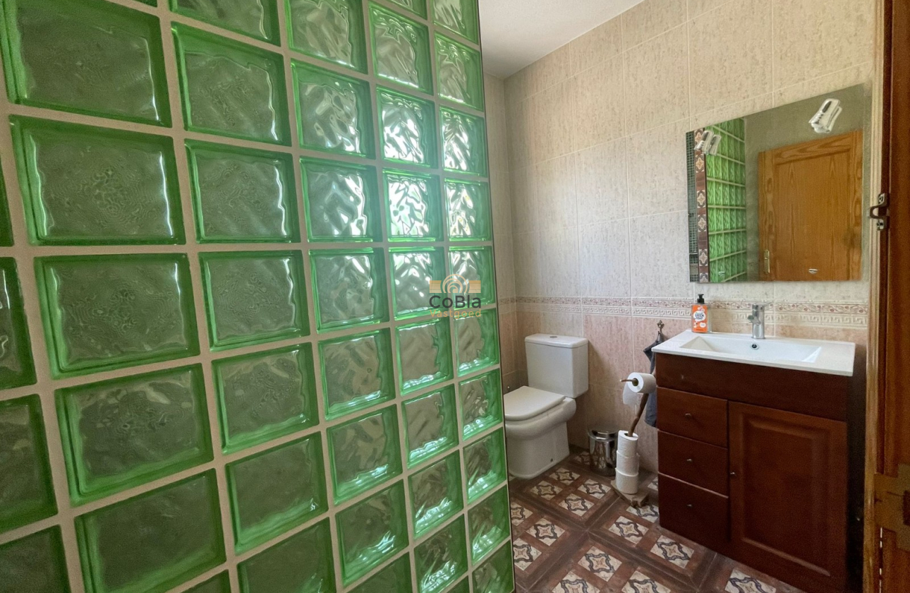 Resale - Finca / Country Property - Abanilla