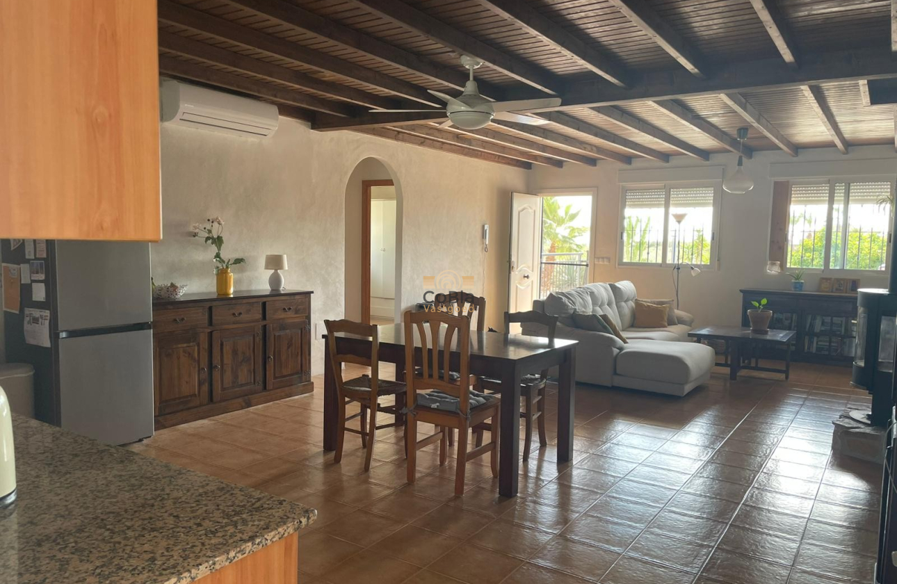 Resale - Finca / Country Property - Abanilla