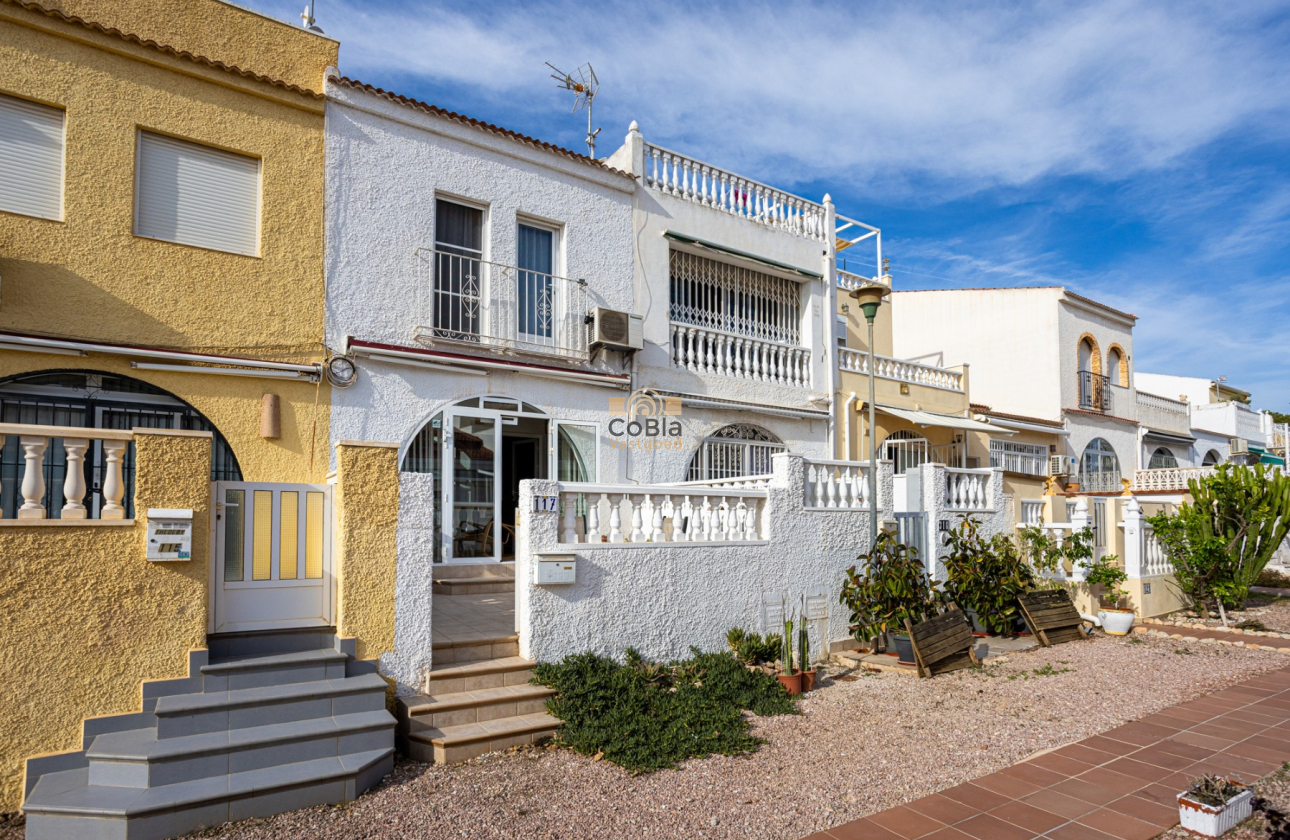 Herverkoop - Terraced house / Townhouse - Torrevieja - La Siesta