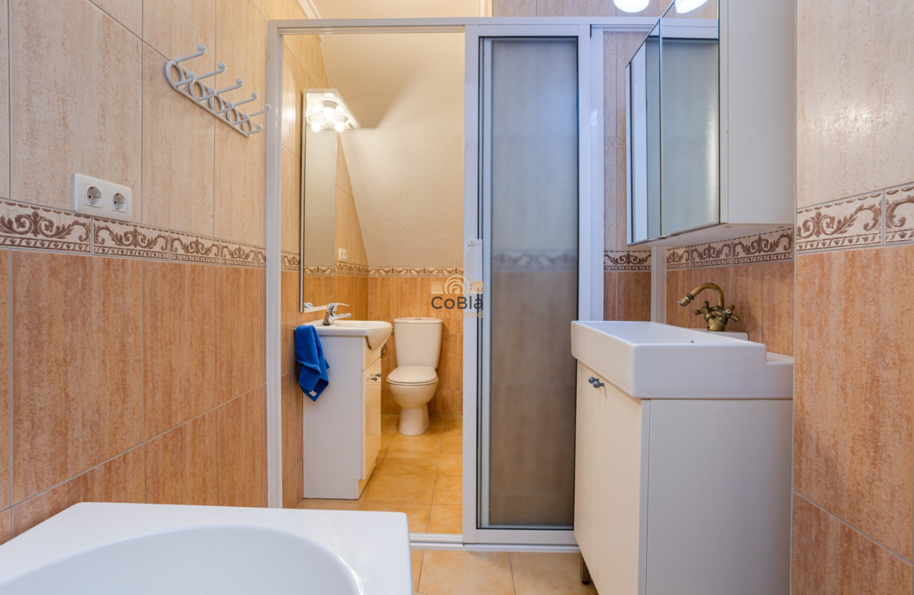 Herverkoop - Terraced house / Townhouse - Torrevieja - La Siesta