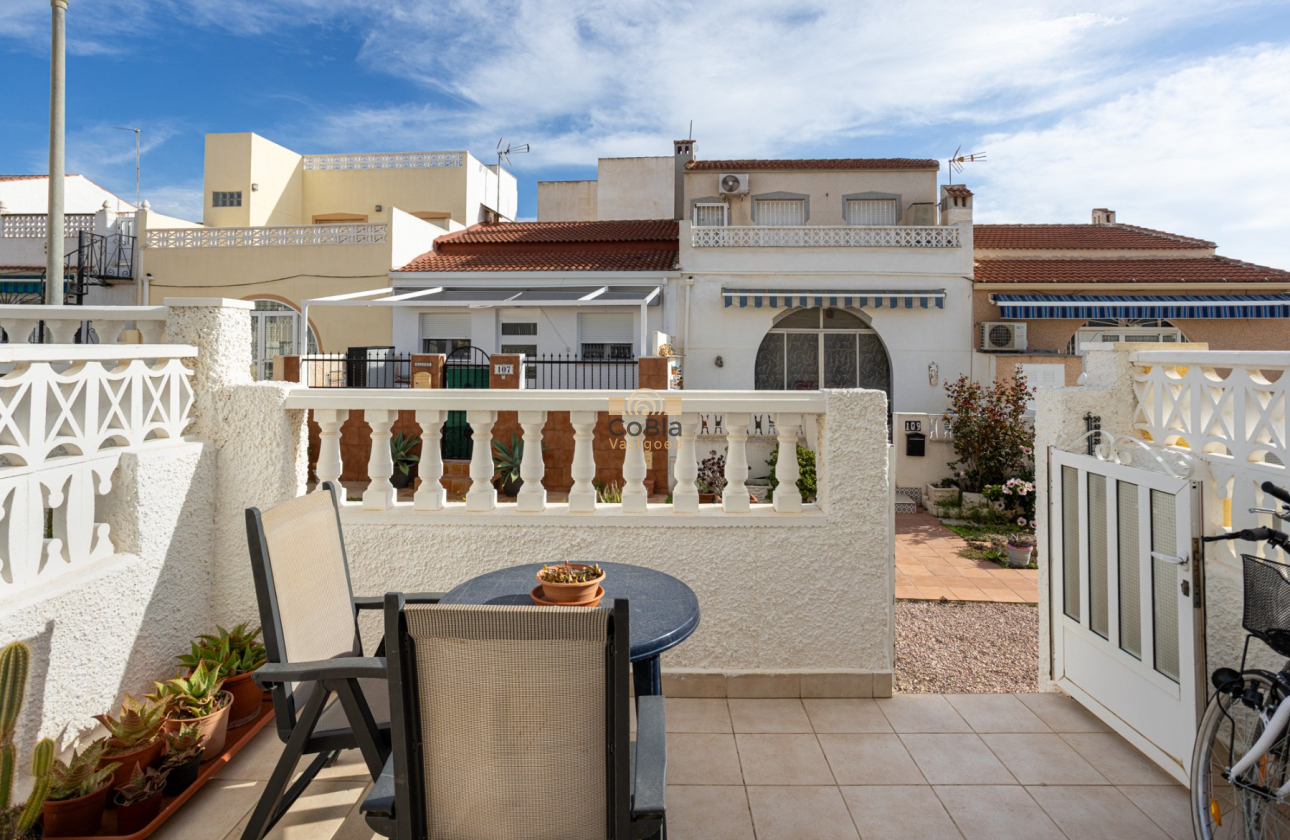 Herverkoop - Terraced house / Townhouse - Torrevieja - La Siesta