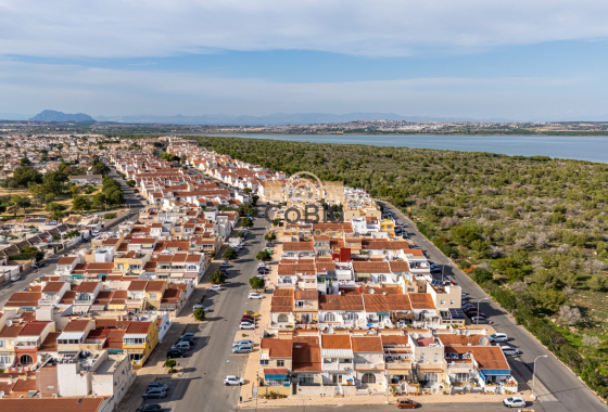 Herverkoop - Terraced house / Townhouse - Torrevieja - La Siesta