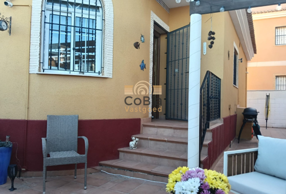 Wiederverkauf - House - Detached Villa (4) - Los Montesinos - La Herrada