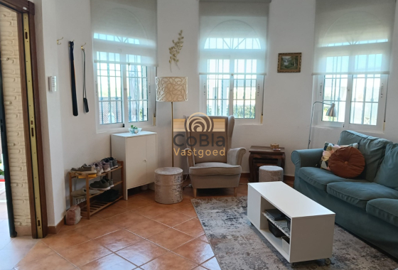 Wiederverkauf - House - Detached Villa (4) - Los Montesinos - La Herrada