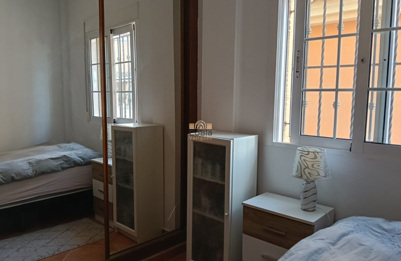 Wiederverkauf - House - Detached Villa (4) - Los Montesinos - La Herrada